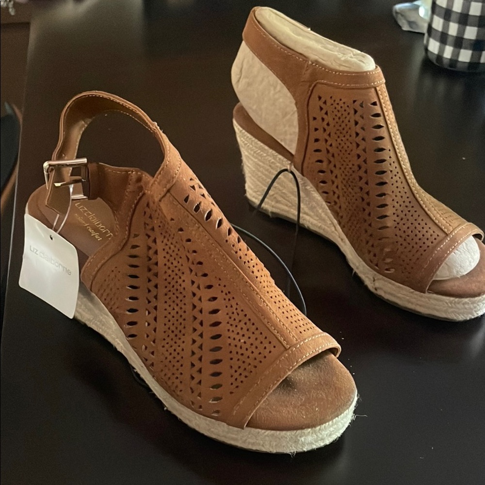 Liz Claiborne Women's Tan Wedge Sandals